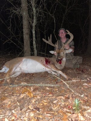 bow buck 3.jpg